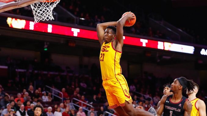 Okongwu_flies_for_dunk_against_TempleHH Onyeka Okongwu